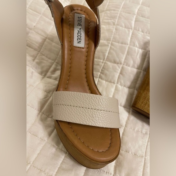 Belma Wedge - Picture 4 of 5